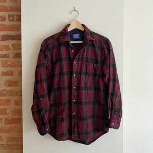 Pendleton Wool Flannel Button-Down Shirt in Size M